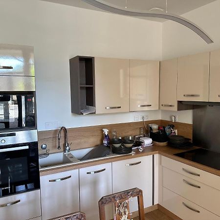 Charmant Appartement En Pierres Бургуэн Экстерьер фото